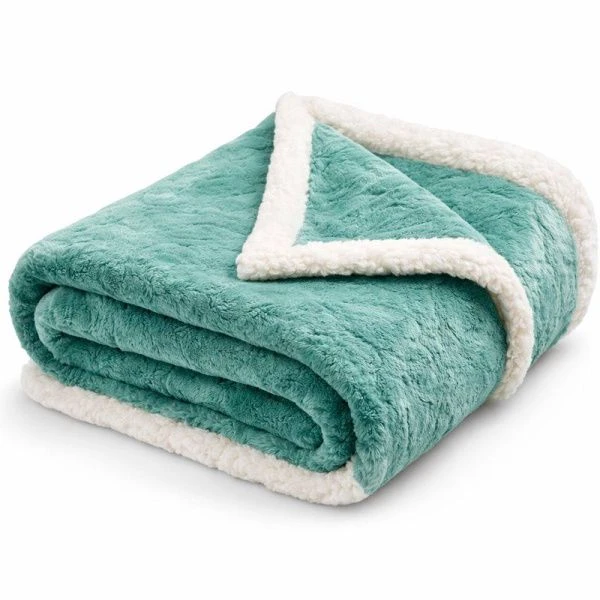 Плед-покрывало 200*230 иск.мех изумруд