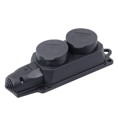 Розетка штепсельная 2-местная с заземл. каучук 16А с защит. крышками влагозащ.,черн.(10/60)