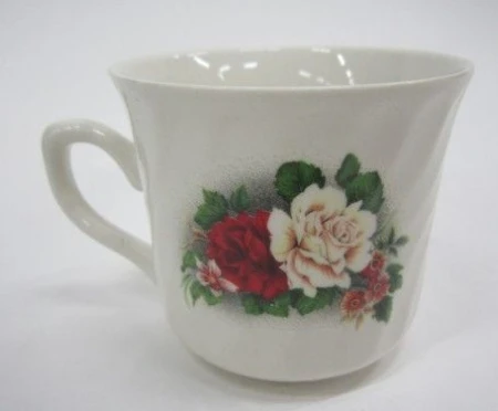 Кружка 210мл фарфор забава БИЛА ТРОЯНДА (12) Кружка 210мл фарфор забава БИЛА ТРОЯНДА (12)