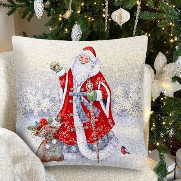 Наволочка декоративная новогодняя 45*45см гобелен МОРОЗКО дарит подарки бежевый серебряный люрекс