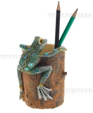 яяяКарандашница Лягушка 9х8х12,5 см (36)