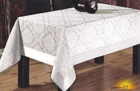 Скатерть 160*220 VEROLLI FLOC жаккард (Кофейный) Скатерть 160*220 VEROLLI FLOC жаккард (Кофейный)