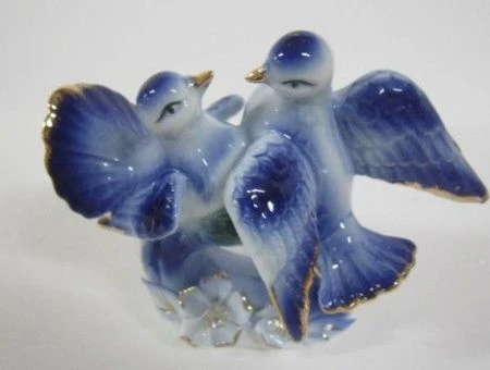 яяяФигурка Голуби (780)