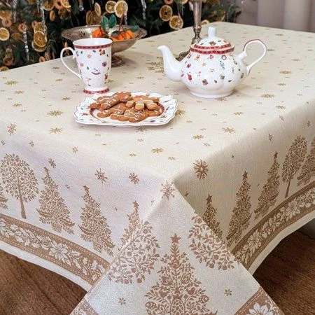 Скатерть новогодняя 140*180см гобелен НИДЕРЛАНДЫ бежевый орнамент серебряный люрекс