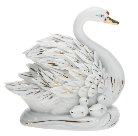 яяяФигурка Лебедь с лебедятами 13х13х6,5см 264334