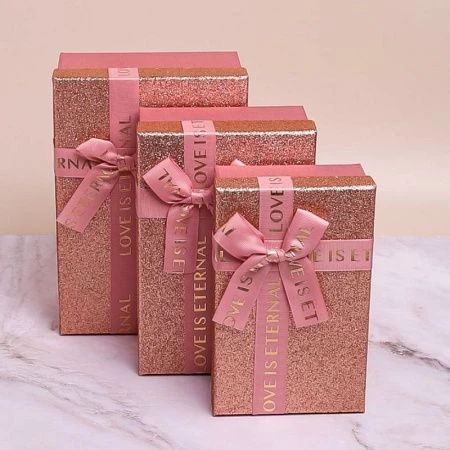 Коробка подарочная картонная 19*12*6см розовая с бантом