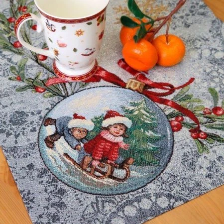 Салфетка новогодняя 40*100см гобелен НОВОГОДНИЕ ЯГОДЫ серо-голубой фон