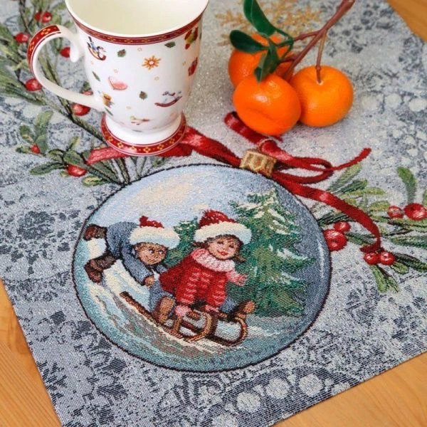 Салфетка новогодняя 40*100см гобелен НОВОГОДНИЕ ЯГОДЫ серо-голубой фон