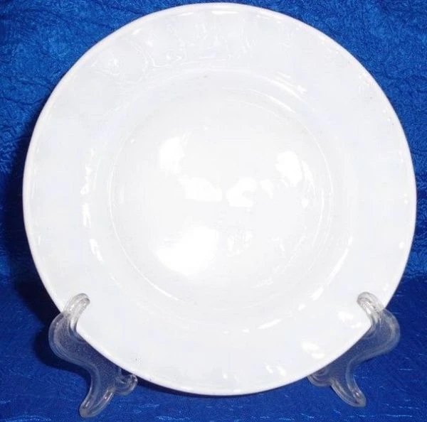 Тарелка мелкая 20см фарфор БЕЛЬЕ плоская круглая (6/60)