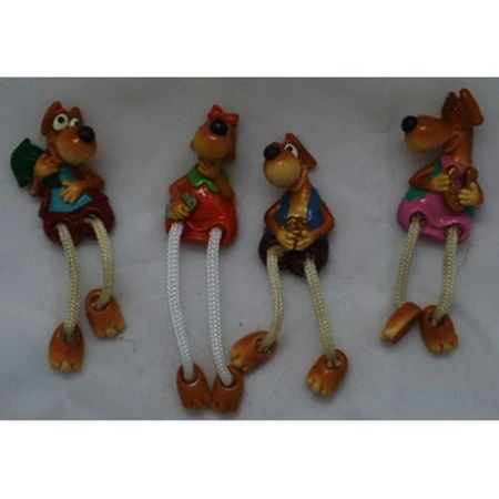 Магнит Собака с веревочными ножками 10х3см 4 вида 17160 (24/576) Магнит Собака с веревочными ножками 10х3см 4 вида 17160 (24/576)