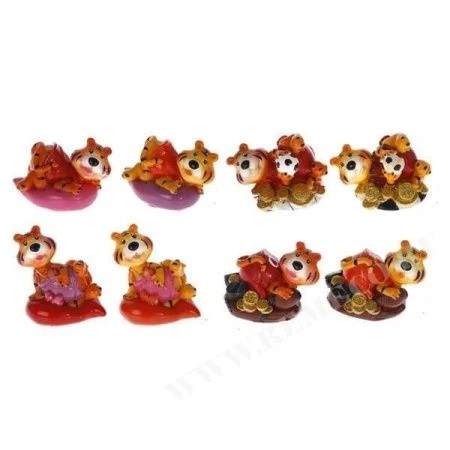 Фигурка Тигр полистоун 5см, 8 видов (384) ВЫВОД