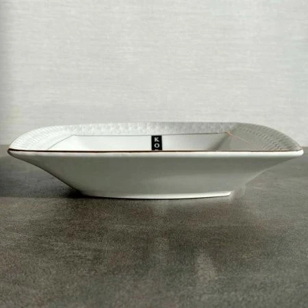 Тарелка глубокая 1130мл 23см керамика СНЕЖНАЯ КОРОЛЕВА квадрат S223723-A (6/24)