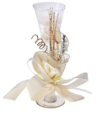 яяяСвеча гелевая Аромат парфюм h=15см в п/кор Love   638584