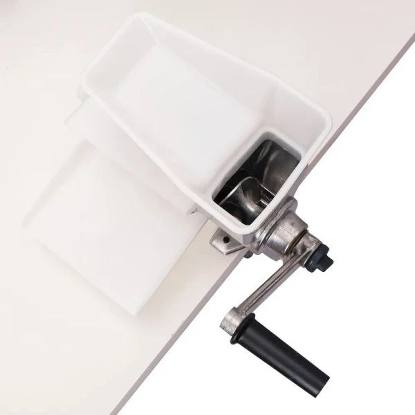 Соковыжималка механическая ал юминий ПААЗ СБ-1-000 в коробке (6)