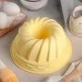 Форма для выпечки Немецкий кекс / Заварное печенье 19*19*8,5см силикон желтый (200)