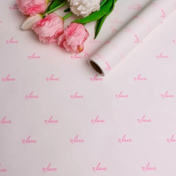 Бумага упаковочная крафт 70*10м Белая/ Классика Love, розовый (6)