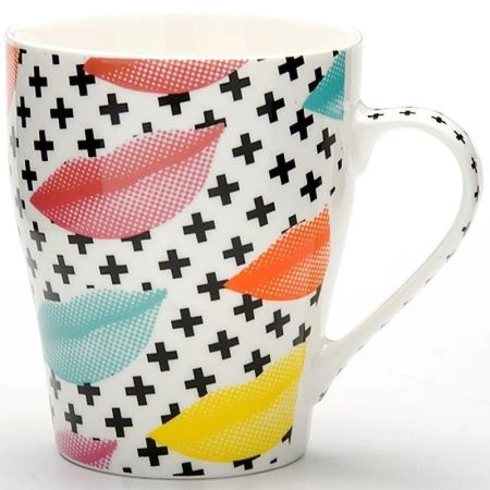 Кружка 340мл фарфор ПОЦЕЛУЙ LR24446 (48)