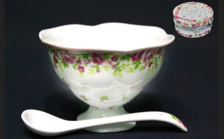 Креманка с ложкой подар.уп. (36) фарфор