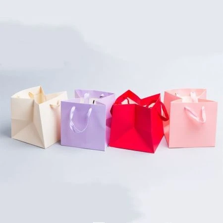 Пакет бумажный 16*16*16см Люкс микс (12)