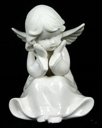 яяяСтатуэтка Ангелочек, фарфор 9*9*11см (1/48)