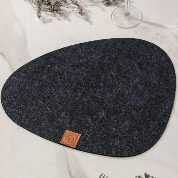 Салфетка сервировочная фетр 33,5*38,4см фигурная Грэй чёрный (110)