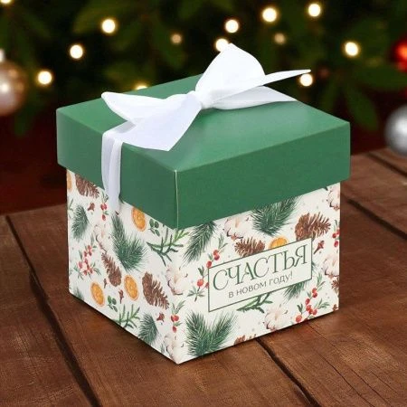 Коробка новогодняя подарочная складная картон Новогодние ветки 10*10*10см Коробка новогодняя подарочная складная картон Новогодние ветки 10*10*10см