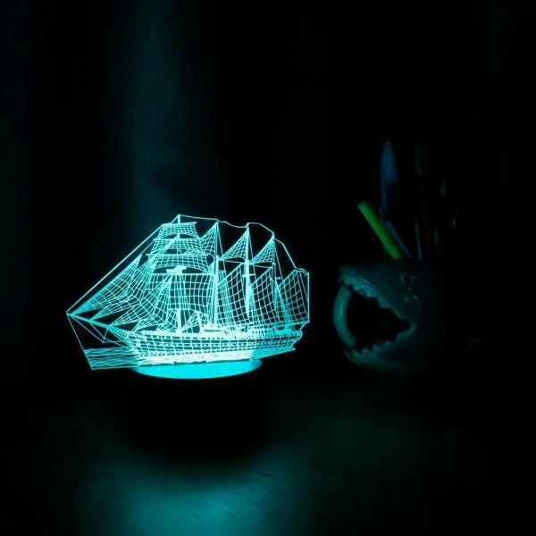 Светильник декоративный акрил/пластик 3D Корабль СТАРТ 17*9,6*14,5см (24) ВЫВОД