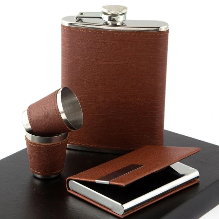 яяяНабор подарочный металл/кожа 4пр (фляжка 230мл, визитница, 2 стаканчика)