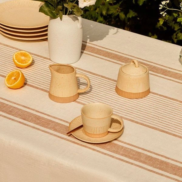 Скатерть 100%лен 220*140см Persistent 260 гр/м2