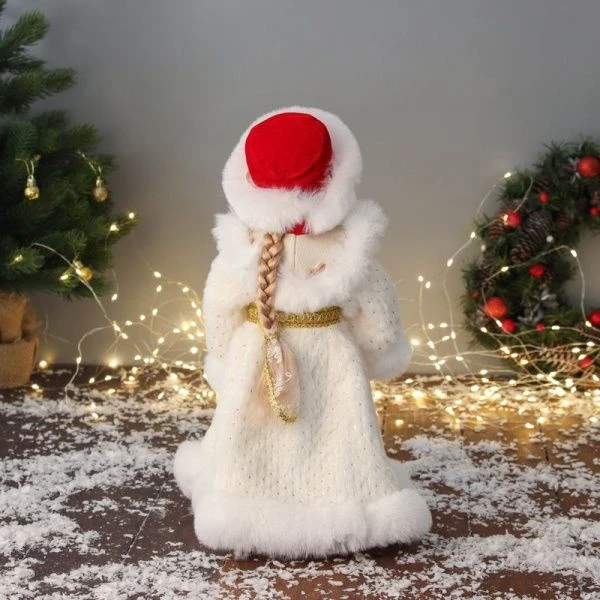 Фигурка новогодняя Снегурочка в бело-красной шубе двигается 40см