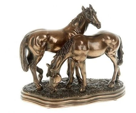 яяяФигурка Мустанги 22*10,5*20,5см (полистоун) (белая упаковка)