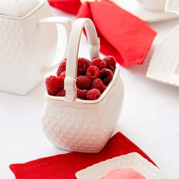 Ваза для конфет 600мл керамика СНЕЖНАЯ КОРОЛЕВА квадрат CS904712-P (3/18)