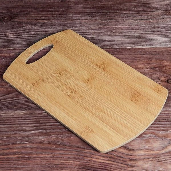 Доска разделочная 26*16*0,5см дерево BBD18 (60)