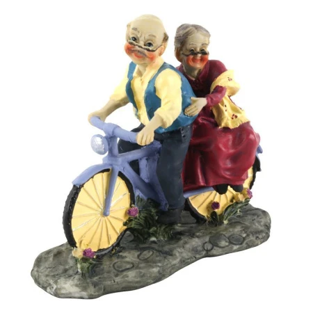 Статуэтка Дедушка и бабушка на велосипеде полистоун 14*15*6см (72)