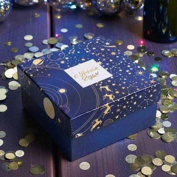 Коробка новогодняя подарочная картон h8*14см 4992033 Коробка новогодняя подарочная картон h8*14см 4992033