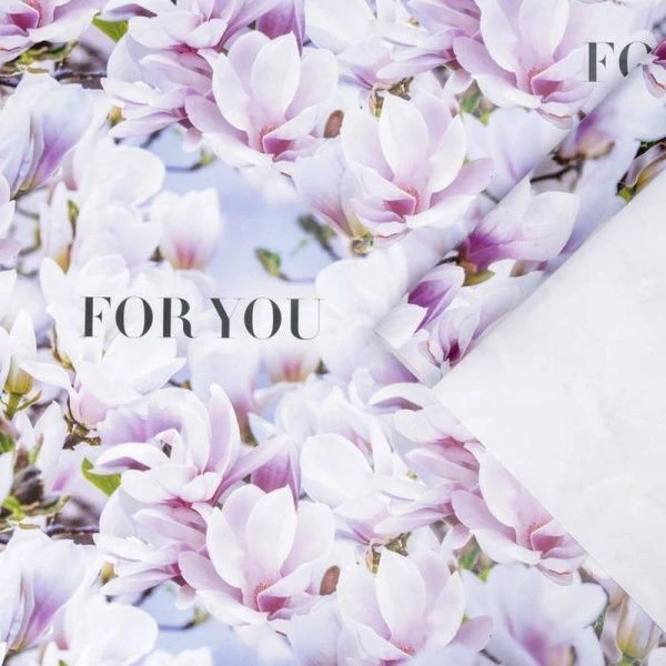 Бумага упаковочная глянцевая 70*100см Цветущая магнолия (10)