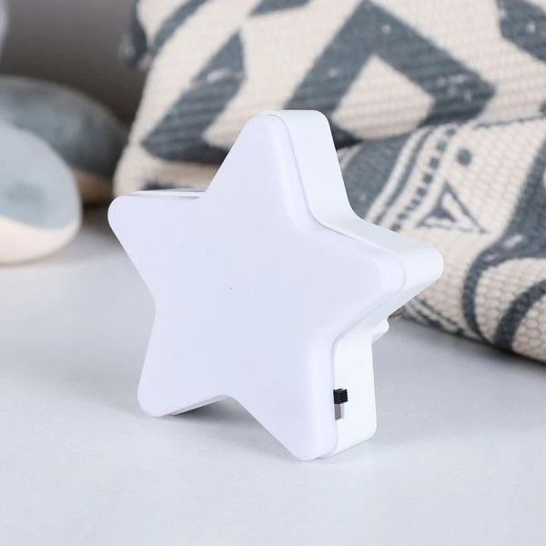 Ночник 8*2,5*8см пластик Звезда CW415-78 (40/240)