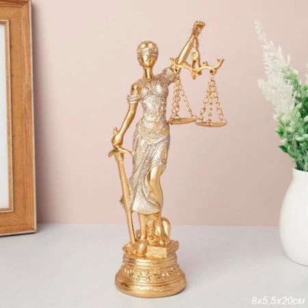 Статуэтка Фемида 20см полистоун QMH218056-48 (36)