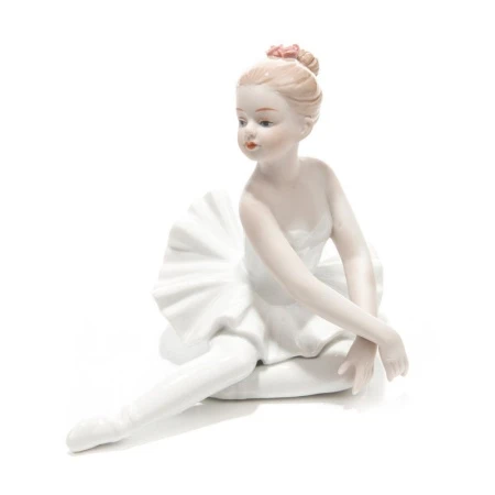 Статуэтка Балерина фарфор 11см (48)