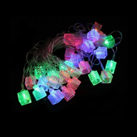 Гирлянда электрическая Кубики рифленые 10м 100 диодов JC-873 (50)