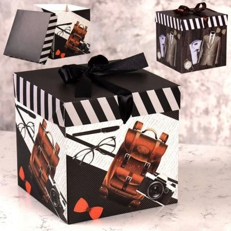 Коробка подарочная 15*15*15см складная 701543 (12/960)