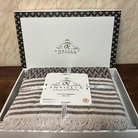 Покрывало жаккард 210*230 (+/- 5см) FAMILY в коробке, коричневый