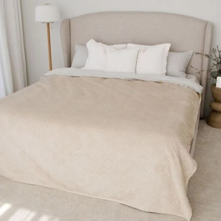 Покрывало евро макси 220*240 стеганое Fionet бежевый