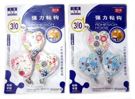 Набор крючков пластик 3шт. самоклеющиеся фигурные Сердечки JC-361  ZX-8860 (160)