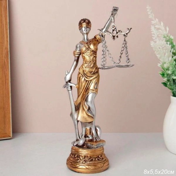 Статуэтка Фемида 20см полистоун QMH218056-3 (36)