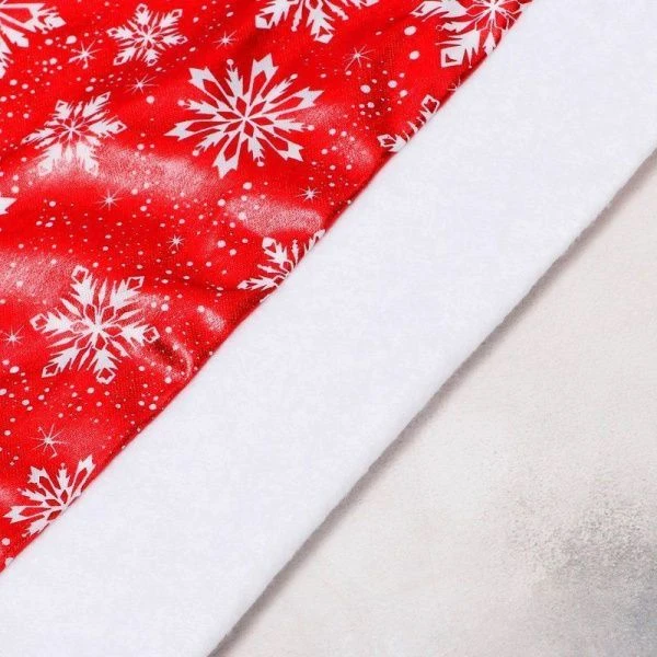 Колпак новогодний Белые снежинки 28*40см красный