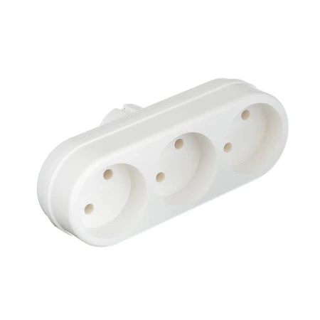 Разветвитель (тройник) без заземления 6А  250V белый TOKER (40)