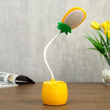 Лампа настольная пластик LED 85292/1 AKB желтая 9*7*36см