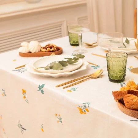 Скатерть 100%хлопок/рогожка 146*220+/-2см Полевые цветочки 176 г/м2