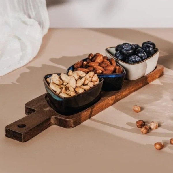 Менажница 3 секции 90мл керамика Breeze на дер.подставке 34*9.5*1,5см BRZ-02 (12)